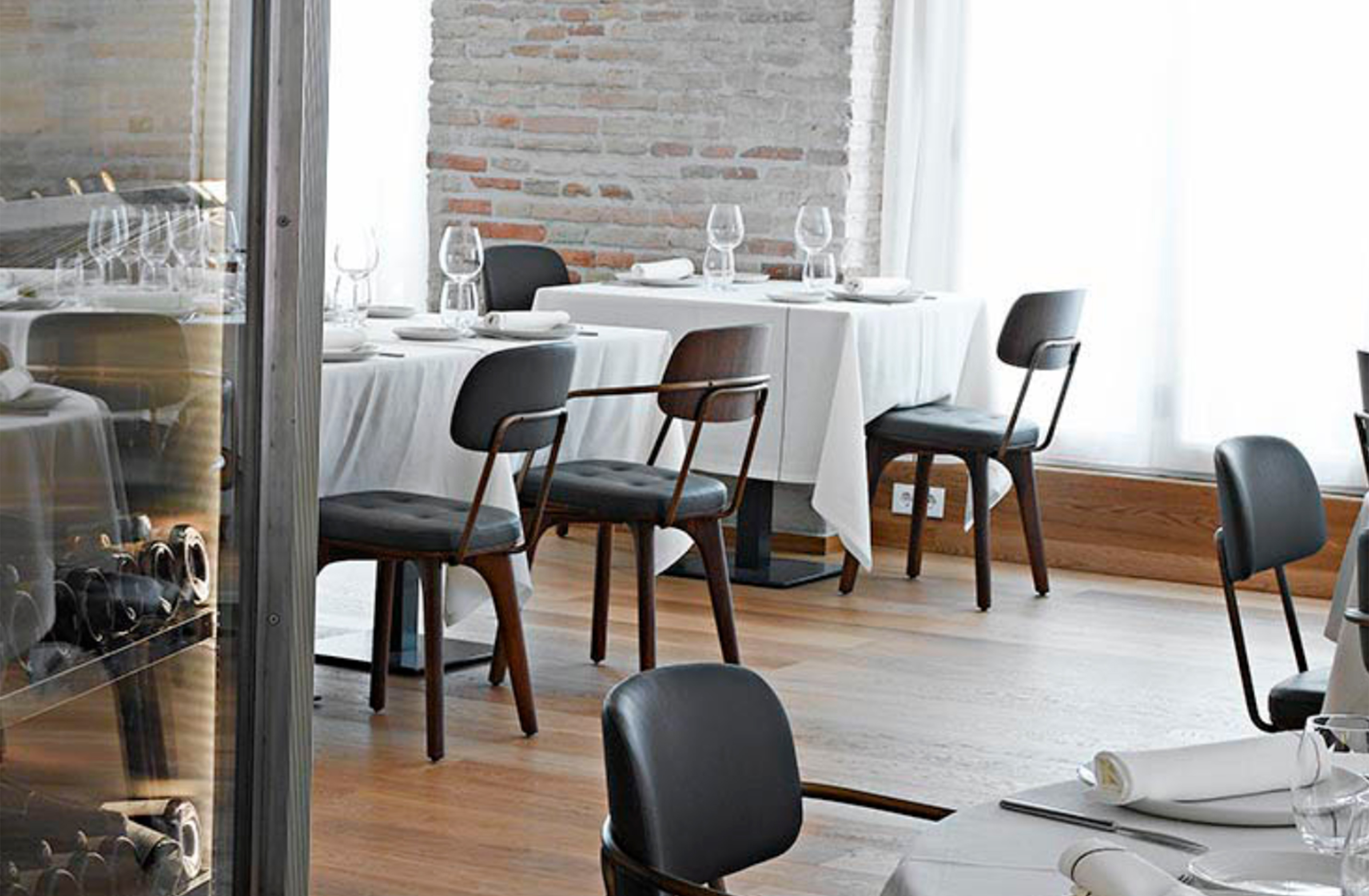 0916-Entrevins Restaurant
