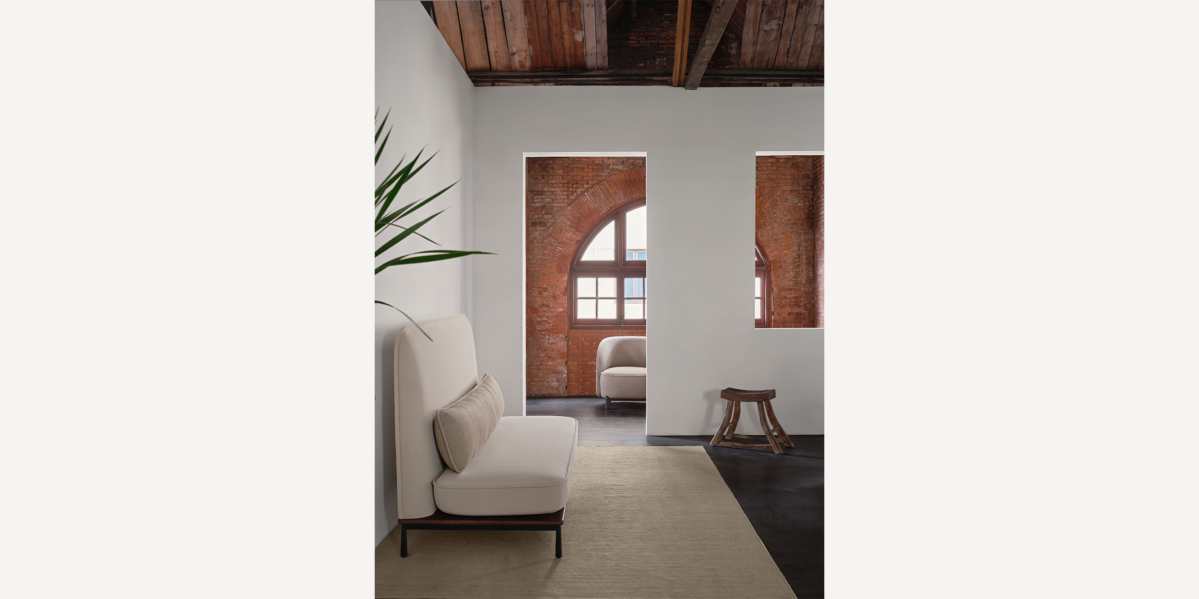 Arc High Back Loveseat Middle Small slides 3