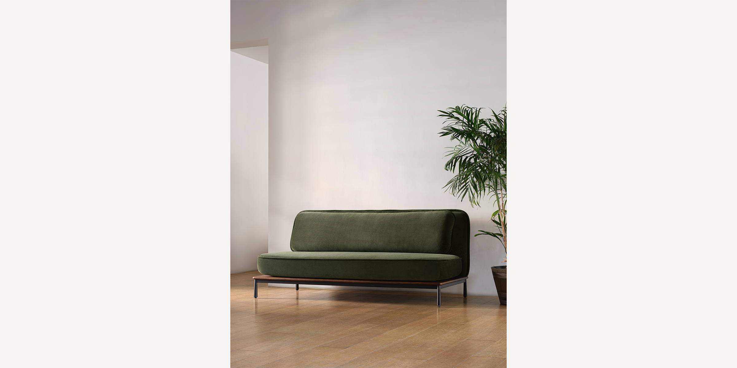 Arc Loveseat Middle Large 1