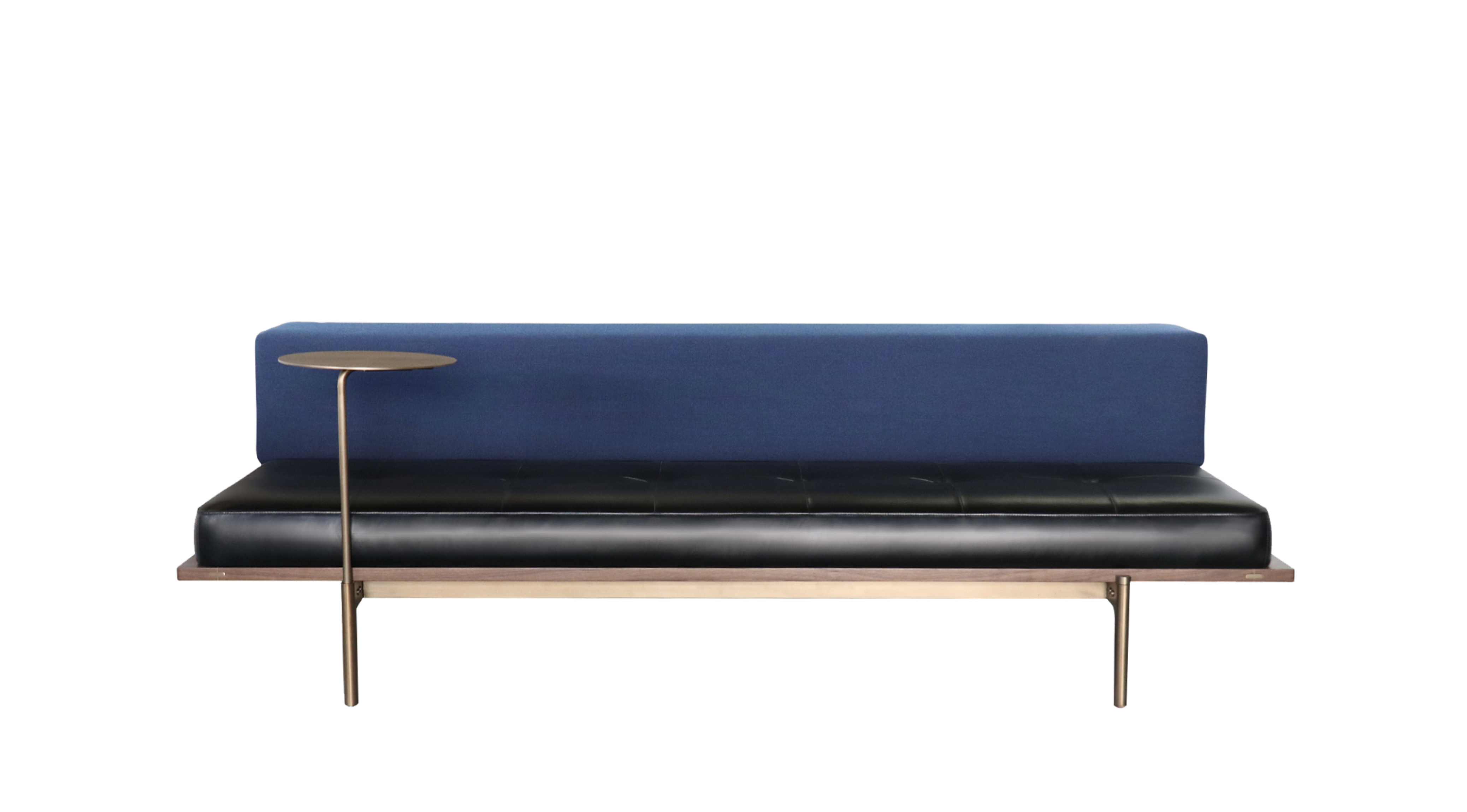 Discipline Sofa Straight