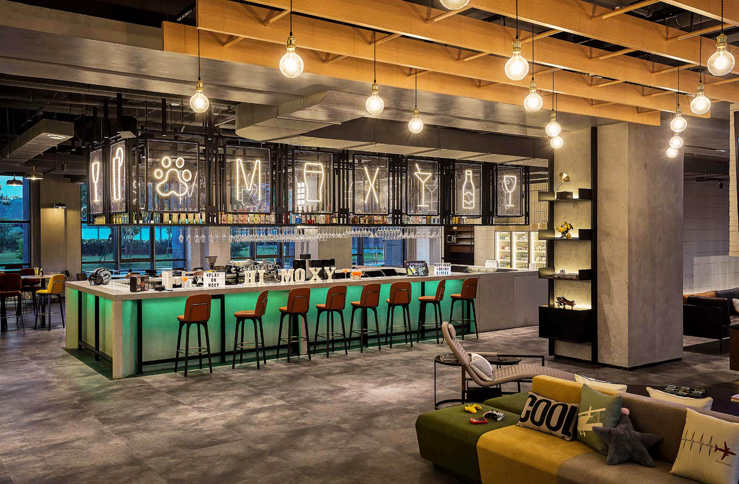 Moxy hotel hongqiao-1
