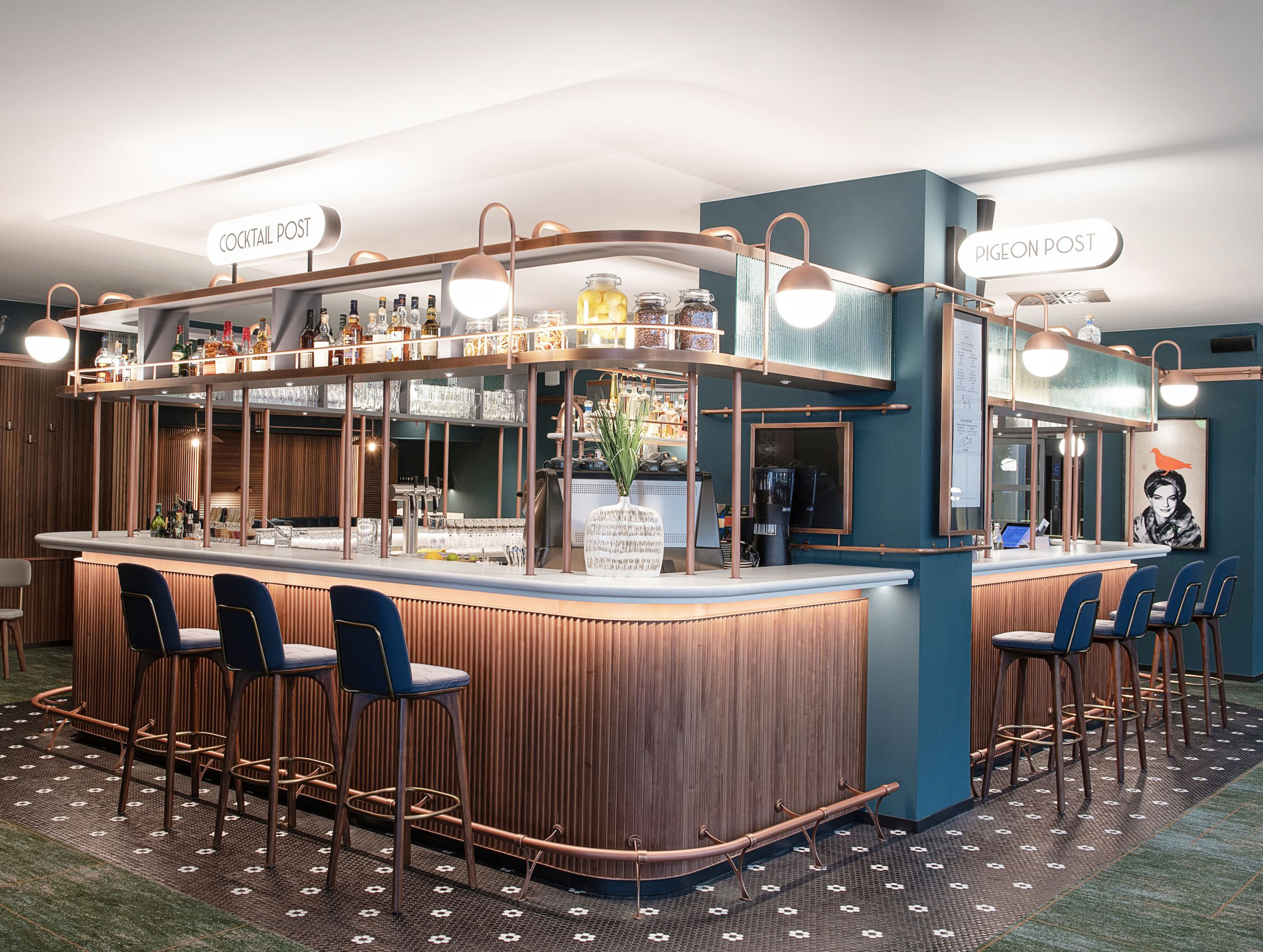Pigeon Post Bar & Eatery at Hilton Cologne - 0