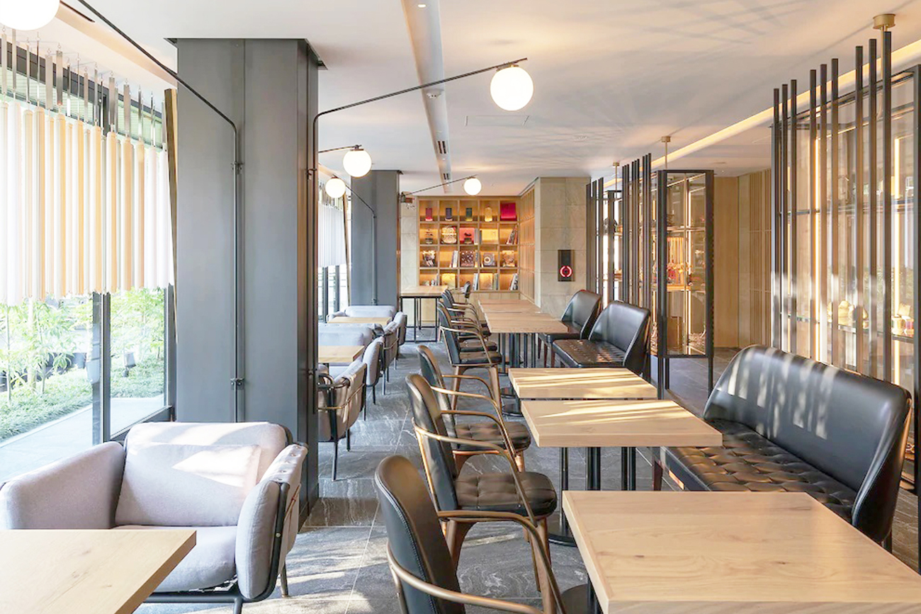 Tassel Hotel 01