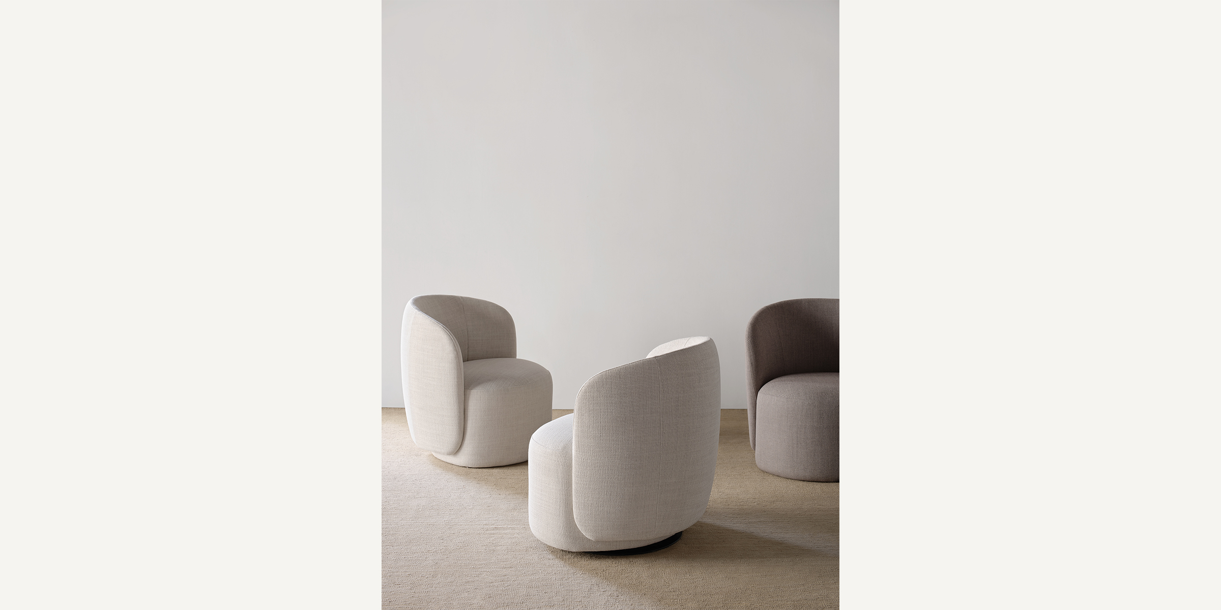 Taylor One-Seater Swivel Small slides 3