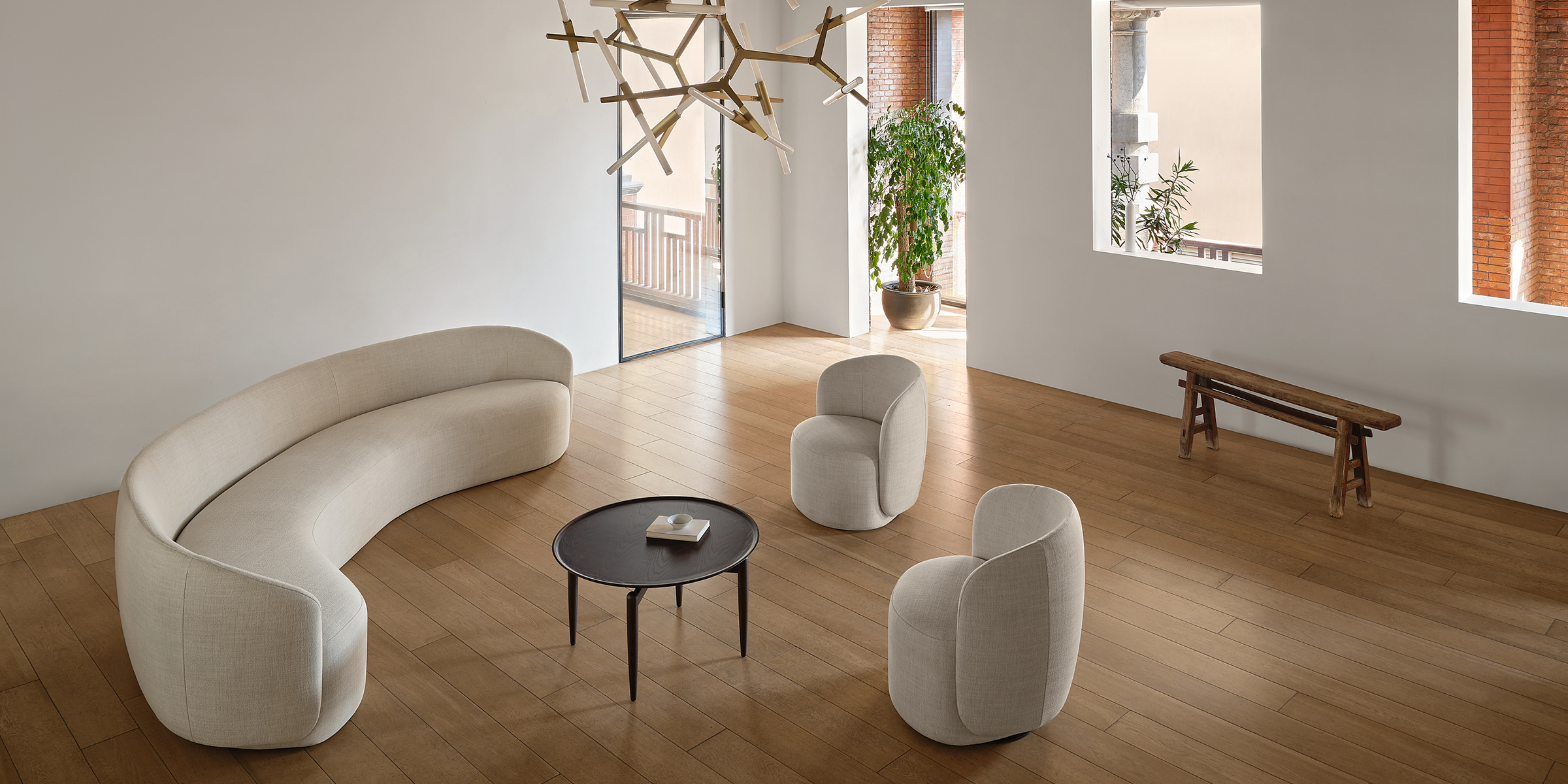 Taylor Sofa Curved slides 1