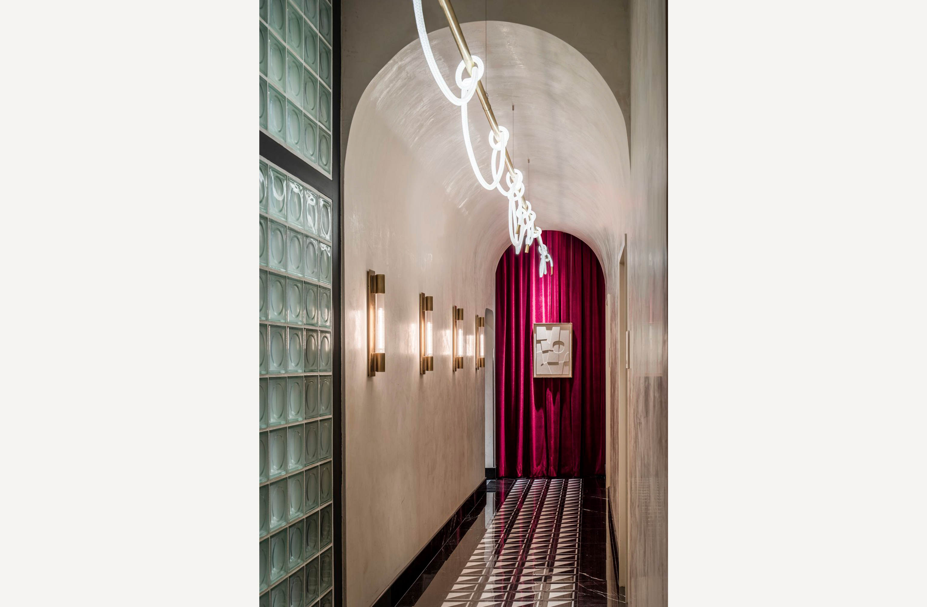 The Moderne inside 2