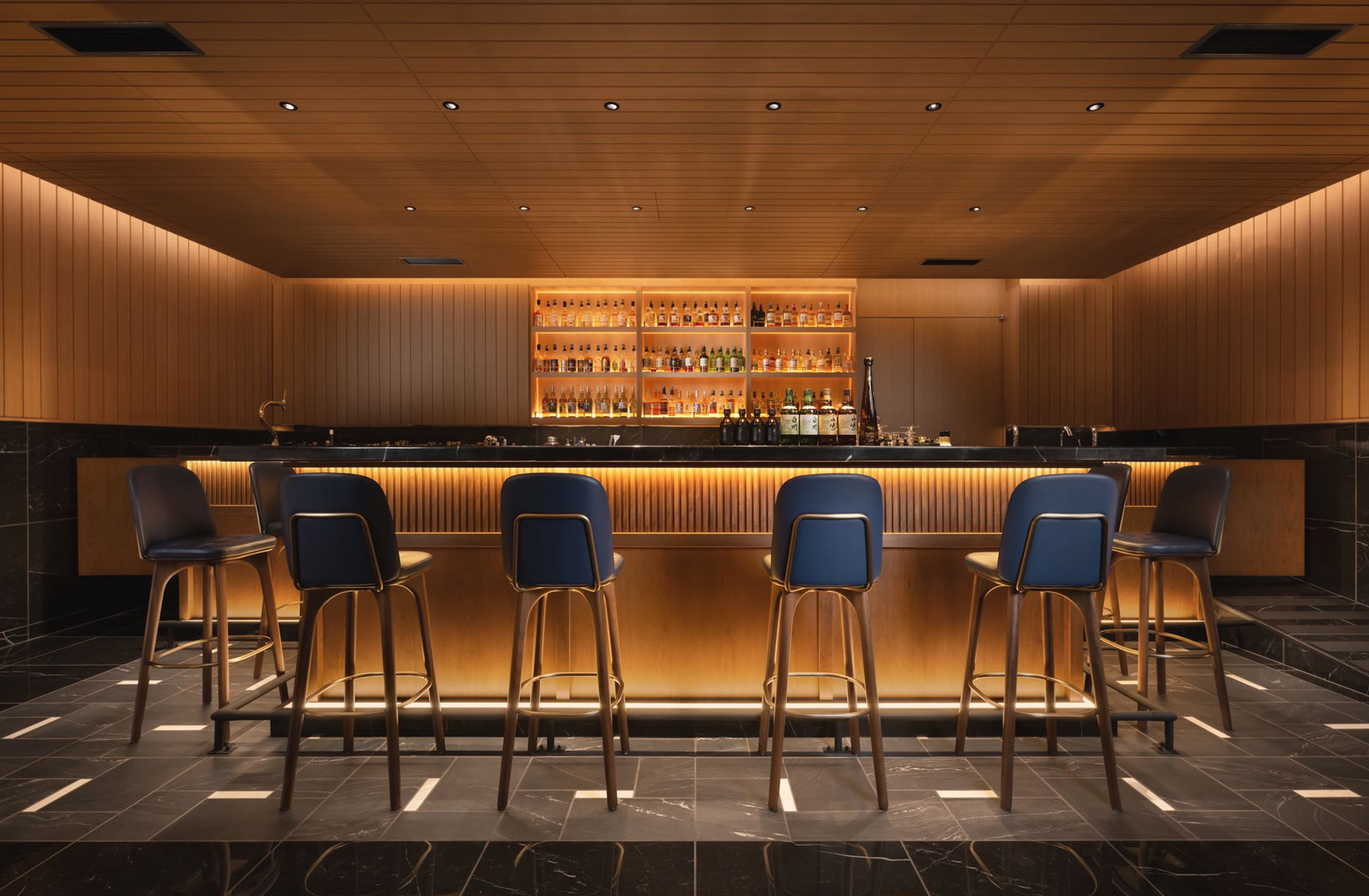 Toshiro-s Bar inside 4